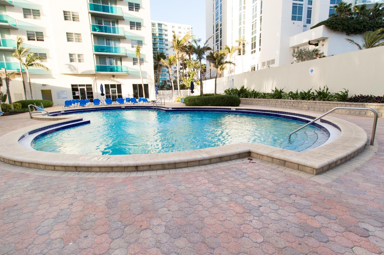 Sian Ocean Apartments Hollywood Luaran gambar